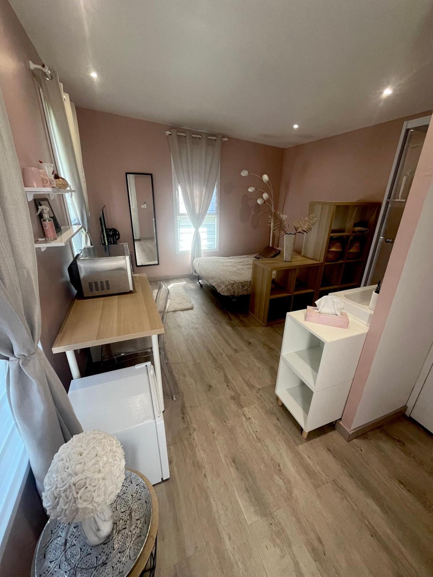 Appartamento Dependance Prive Saint-Thibault-des-Vignes Esterno foto